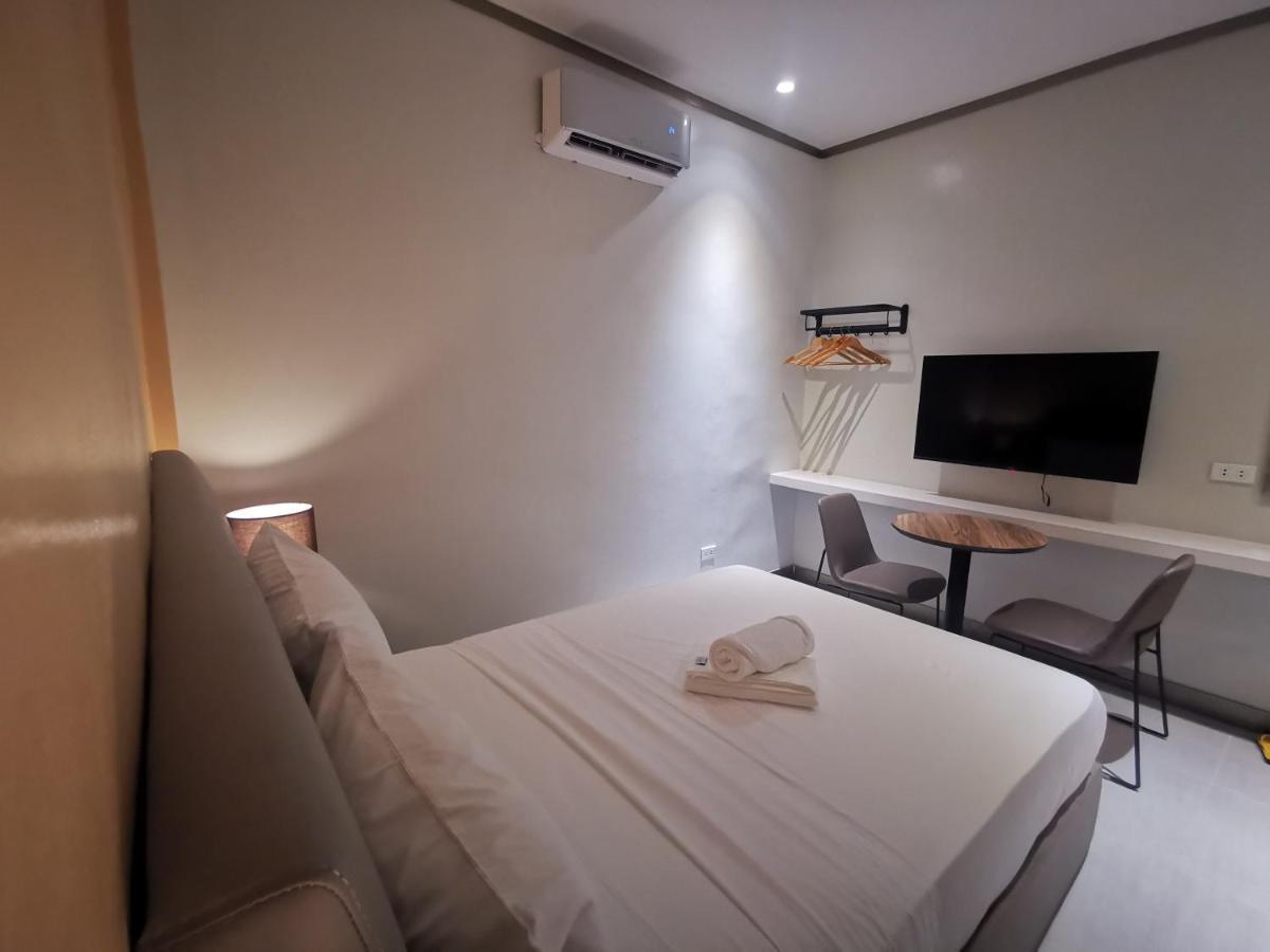Yes Hotel Imus Cavite Luaran gambar